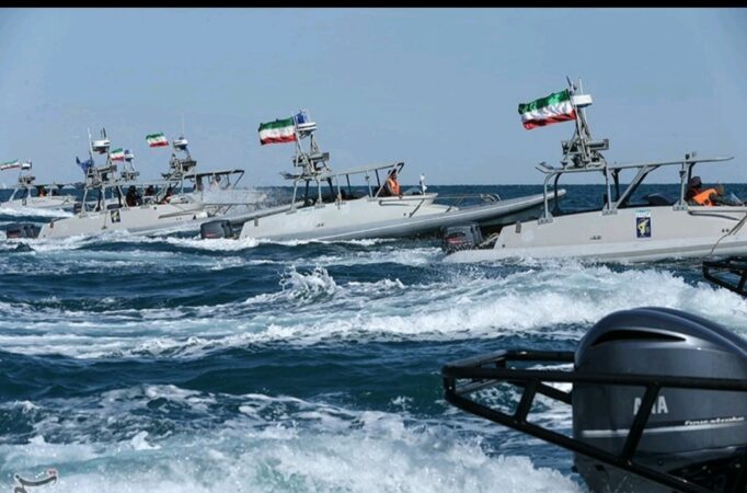 هشدار نیروی دریایی سپاه به آمریکایی ها هشدار نیروی دریایی سپاه به آمریکایی ها