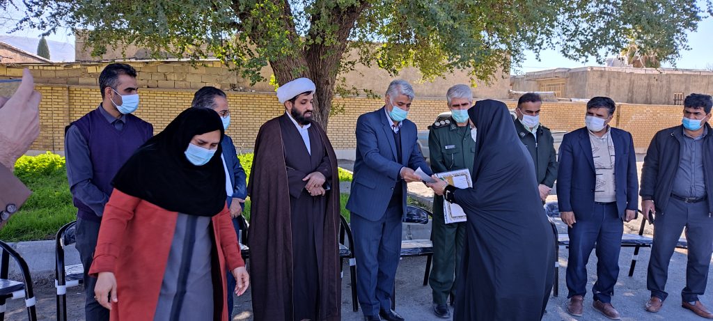 با حضور فرماندار از مادران پرستار شهرستان چرام  تقدیر شد